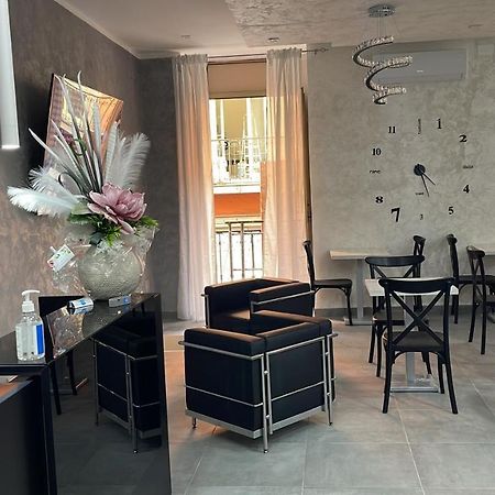 Hotel Poker Nápoly Kültér fotó