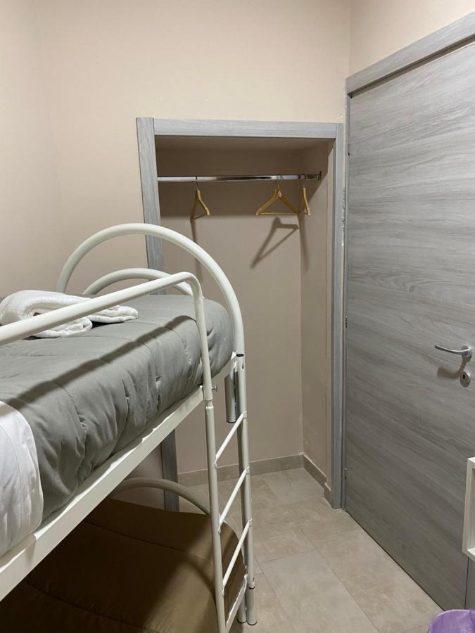 Hotel Poker Nápoly Kültér fotó